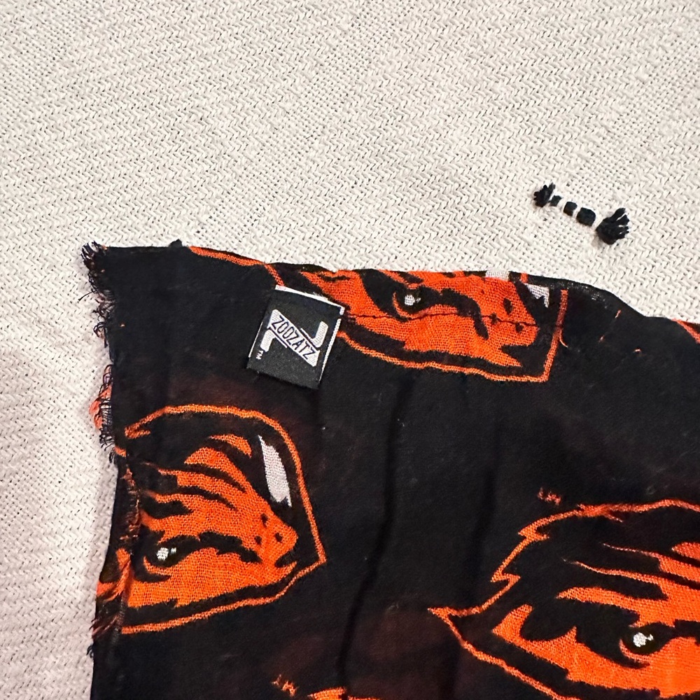 Oregon Beavers Infinity Scarf - Picture 2 of 4